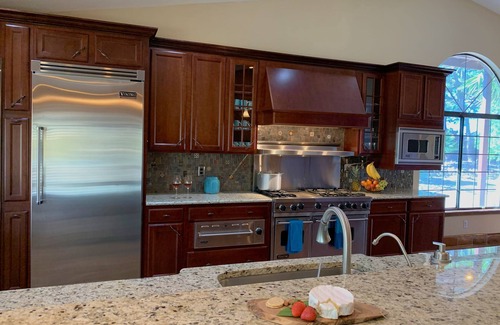 Green Valley North House | Spacious, Unique, Clean, Relaxing with pool/spa