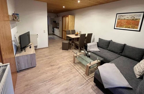 Frathau Apartment | Spacious vacation apartment for 4 people with balcony