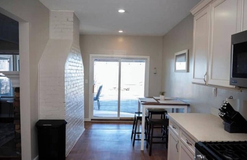 Vermilion House | Spacious Vermilion House on the Lake