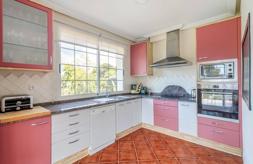 Coveta Fuma Ski Chalet | Spacious villa located in second sea line!