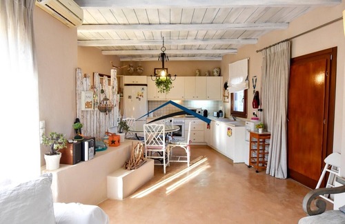Koundouros Villa | Spacious villa with a swimming pool in the area of Koundouros, Kea