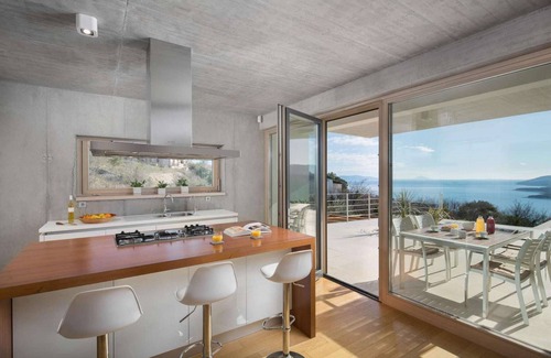 Rabac House | Spacious Villa with Pool