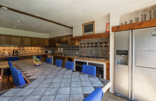 Walk House | Spacious Waimes Villa