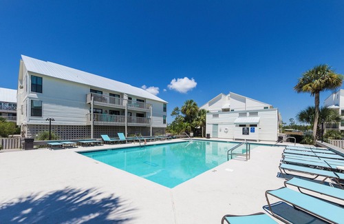 Orange Beach Condo | Spacious Waterfront Condo | Cotton Bayou 3E | Outdoor Pool | My Beach Getaways