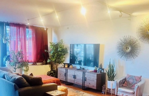 Hoboken Condo | Spacious Zen Den 2 bedrooms, 2 bathrooms with easy commute to NYC