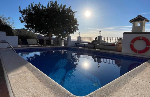 Comares Villa | Spanish country house. Completely free, yet two restaurants within walking distance.