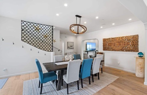 Crown Point House | Spanish Villa with incredible View, Pool and Spa!