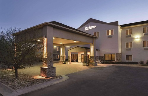 Ames Hotel | Spark by Hilton Ames