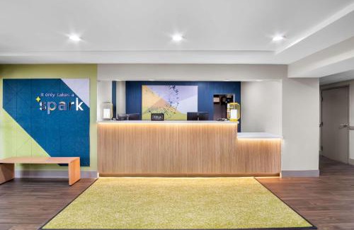 Grapevine Hotel | Spark By Hilton Grapevine DFW North