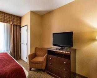 Pearland Hotel | Spark by Hilton Pearland