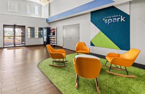 Round Rock Hotel | Spark by Hilton Round Rock