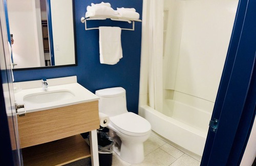 Springfield Hotel | Spark by Hilton Springfield Eugene