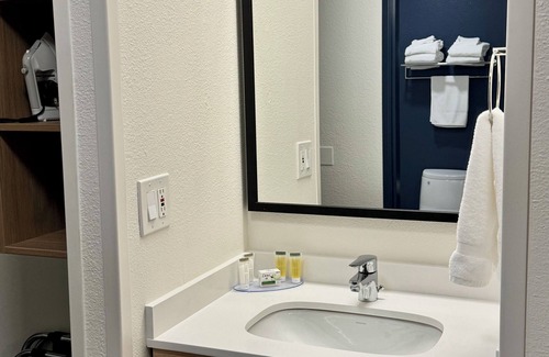 Springfield Hotel | Spark by Hilton Springfield Eugene