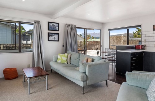 National Park Village House | Sparkling 3-bedroom home with fireplace and views