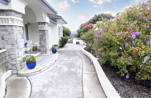 Brookings Apartment | Sparkling Clean, Private & Quiet! Amazing Ocean Views [6]