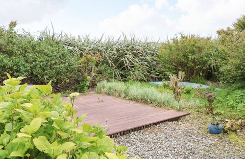 Malin Cottage | SPARKLING WATERS, pet friendly in Ballygorman, County Donegal