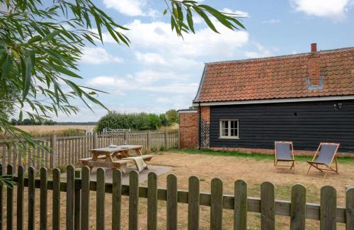 Ipswich House | Sparrows Nest