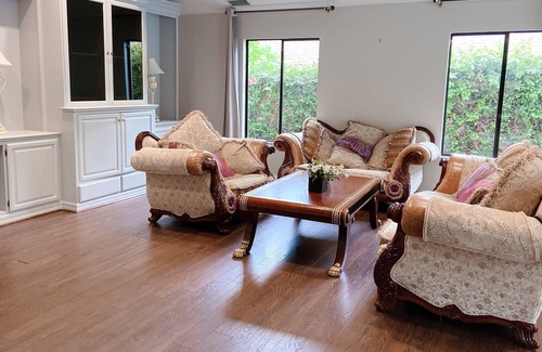 Pasadena House | Specious 7 rooms House with pool walking to Caltech