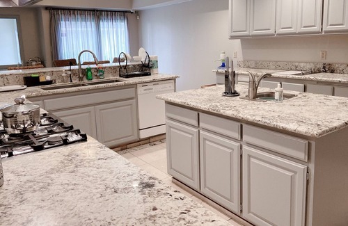 Pasadena House | Specious 7 rooms House with pool walking to Caltech