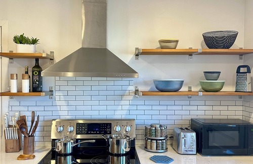 Overland Park House | Specious Basement + Bright 3BR Home – Great for Families!