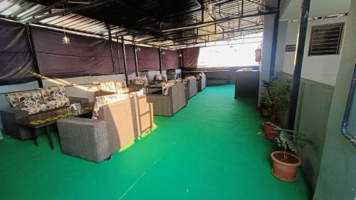 Phase 3 Bed & Breakfast | Specious Room in Ranveer Studio