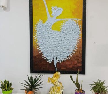 Phase 3 Bed & Breakfast | Specious Room in Ranveer Studio