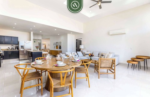 Libertad Apartment | Spectacular 3 BR Penthouse - Oceanview