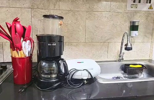 Kennedy House | Spectacular Apt-Family-Comfort-1Flat-CCEden!