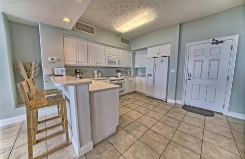 Panama City Beach Apartment | Spectacular Gulf front Condo with Beach and Picnic Area Access - Unit 1406