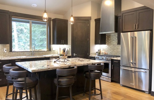 Kingswood Estates House | Spectacular New House Near Lake Tahoe with Private Forested Views - "Rivendell"