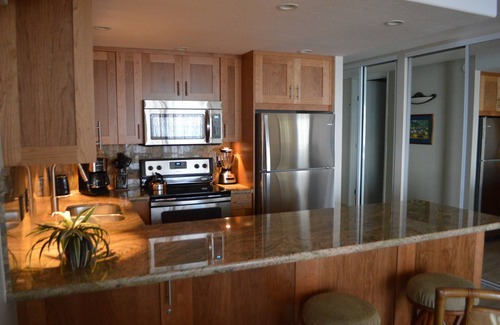Honokowai Condo | Spectacular OCEANFRONT! 2BR/2BA Papakea L305. No Resort Fees!