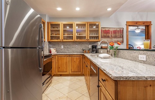 Edwards Condo | Spectacular Pinecone Lodge 2 Bedroom Home In The Heart Of Arrowhead Village