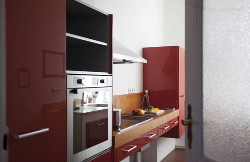 Andel Apartment | Spectacular Riverview apartment