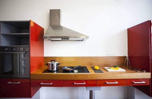 Andel Apartment | Spectacular Riverview apartment