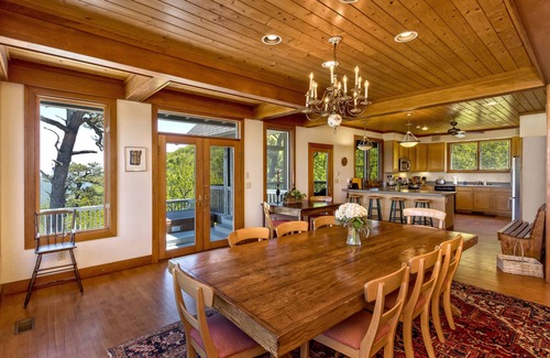 Cleveland House | Spectacular View! Beautiful cliffside house at Caesar's Head