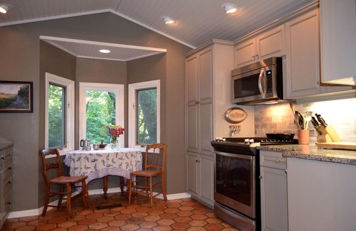 Roseland Cottage | Spectacular Waterfront Retreat on Piney River in the Blue Ridge Mountains.