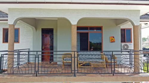 Kunduchi Villa | Spencer Villa Sleeps 10 with Pool