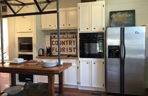 Warrenton Other | "Spend Time in the Country" only 3.5 miles into Round Top, TX