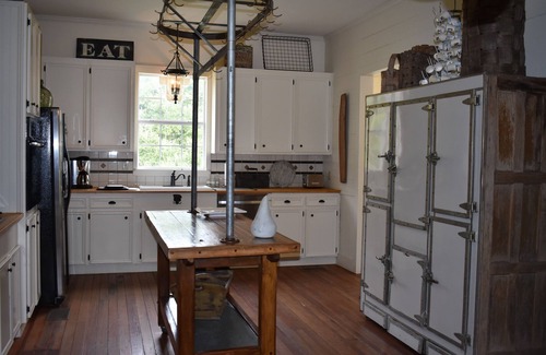 Warrenton Other | "Spend Time in the Country" only 3.5 miles into Round Top, TX