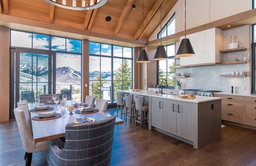 Elkhorn Village House | Spend Winter in Sun Valley! Mountain Home with Private Hot Tub and Fire Pit