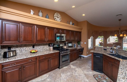 Lake Havasu City House | Spend your holidays in Havasu! Vacation oasis close to the London Bridge