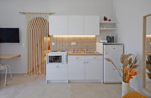 Mpatsi House | Spiliada Boutique Studios