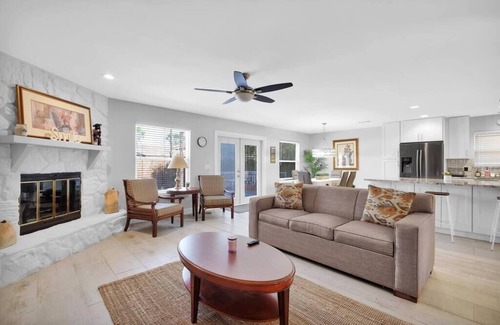 Del Rio House | ~Splash Hill Haven Sleeps 10 Pool & Spa~