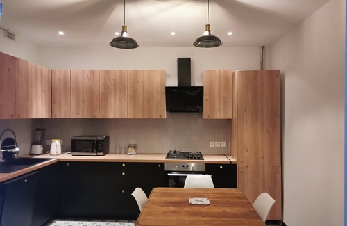 Avignon Villa | Splendid 1930s villa near the ramparts and downtown