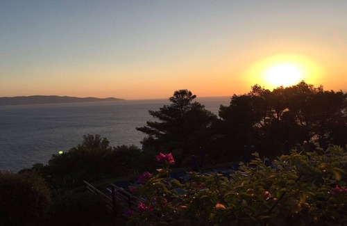 Cala Piccola House | SPLENDID APARTMENT WITH GARDEN IN CALA PICCOLA, RELAX IN THE NATURE