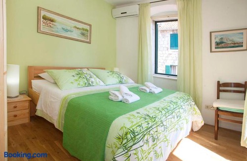 Split Apartment | Split Ann Apartments