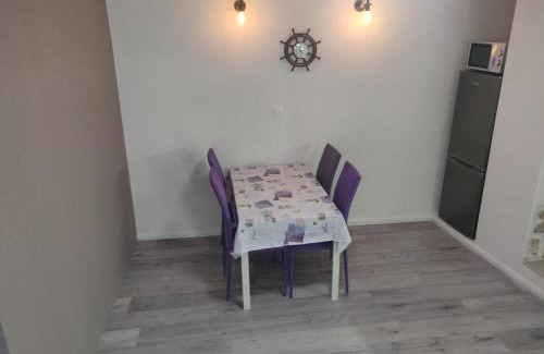 Split Apartment | Split Stone