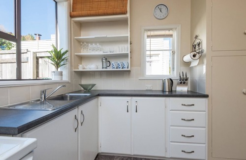 Nelson House | Spoil yourself at Strupak Cottage