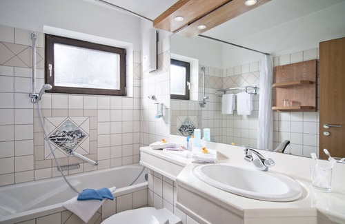 Eifel-Ferienpark Daun Hotel | Sporthotel Grafenwald