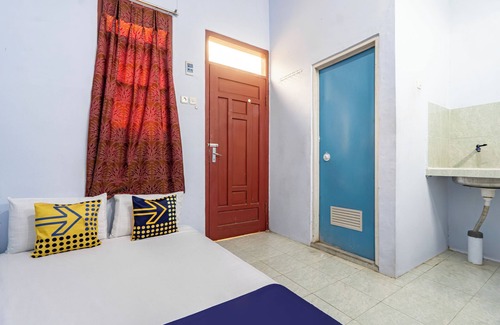 Kediri Hotel | SPOT ON 93966 Dhiya Guest House Syariah